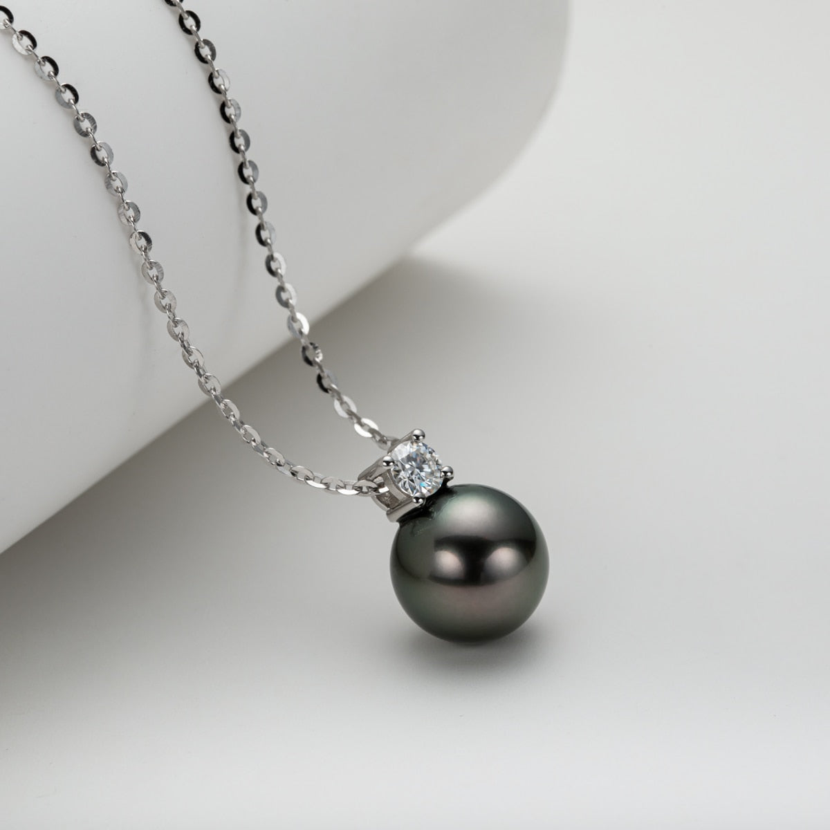 925 Silver 9-10mm Natural Tahitian Pearl and Moissanite Necklace