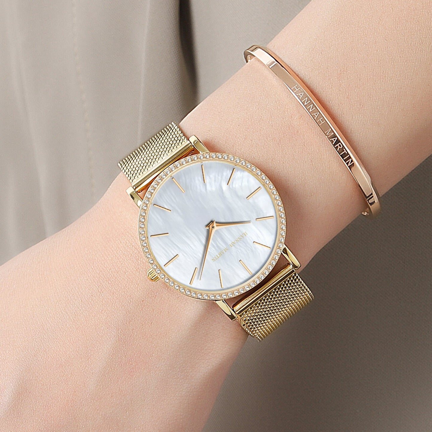 Luxury Women Shell Dial Stainless Steel Watch